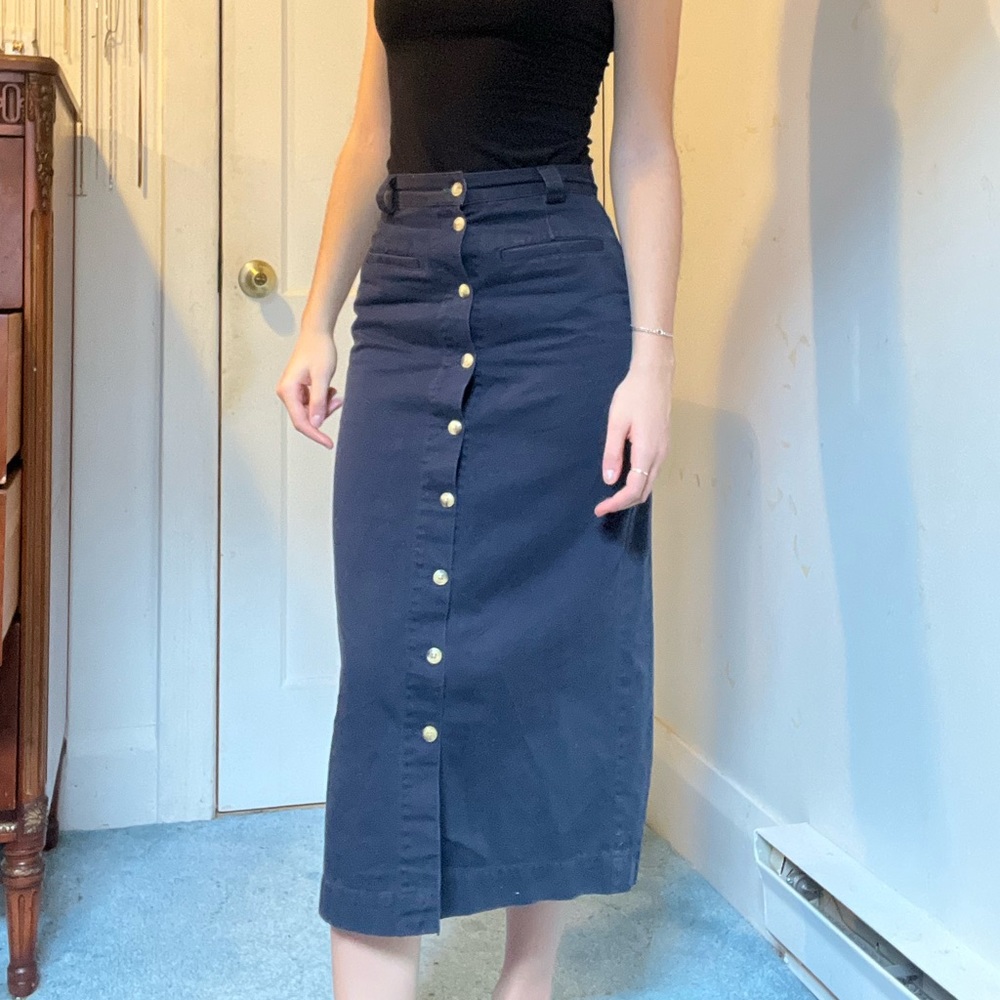 Tommy Hilfiger button front midi column skirt, navy blue with pockets, size 2